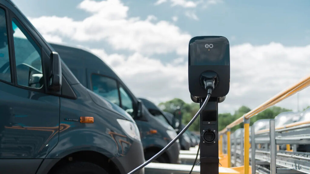 EO charger in use